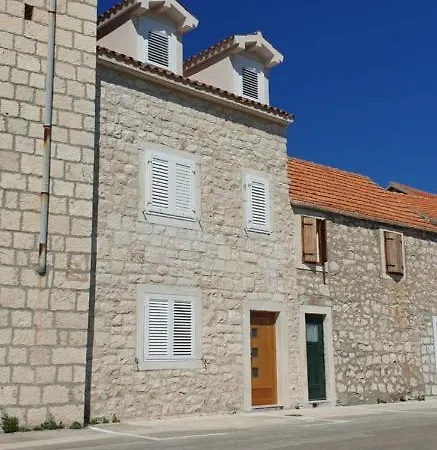 M&a Apartmán Sutivan